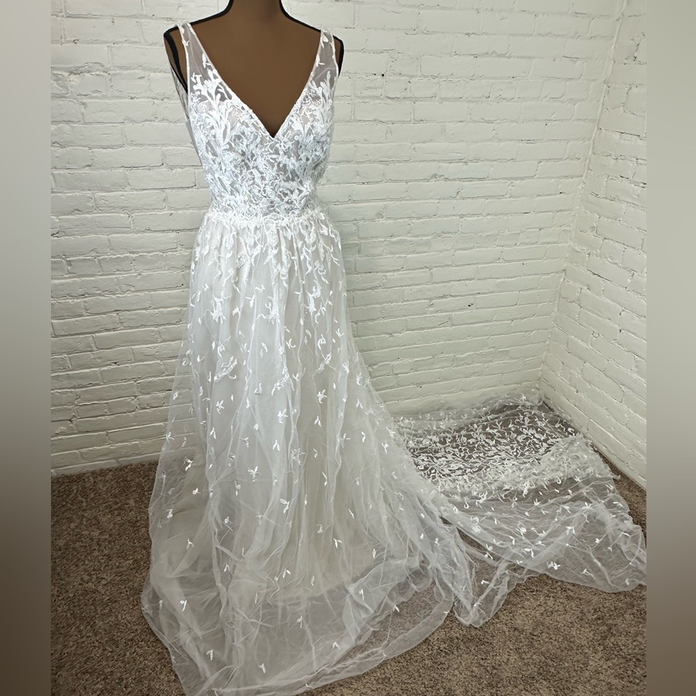 Limor Rosen Aria Champagne Tulle Lace Cathedral Train Wedding Gown Dress 6/8